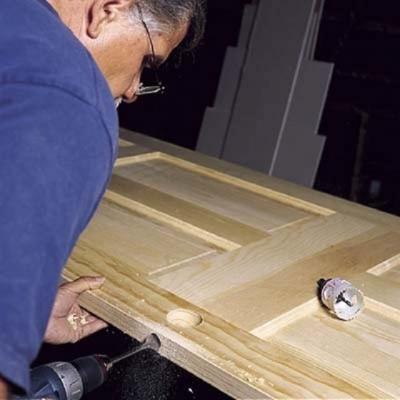 Как самостоятельно установить межкомнатную дверь: устанавливаем дверь с коробкой самостоятельно Как самостоятельно установить межкомнатную дверь: устанавливаем дверь с коробкой самостоятельно