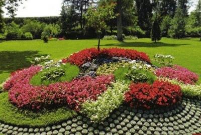 Клумба своими руками: делаем клумбу из подручных материалов на даче Клумба своими руками: делаем клумбу из подручных материалов на даче