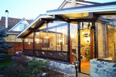 Мягкие окна для террас и беседок: советы, какие лучше купить Мягкие окна для террас и беседок: советы, какие лучше купить