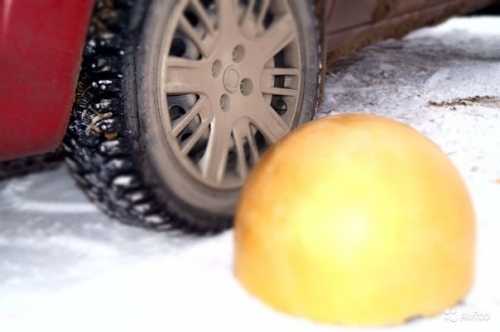 Защита для деревянного забора: полубетонные сферы Защита для деревянного забора: полубетонные сферы