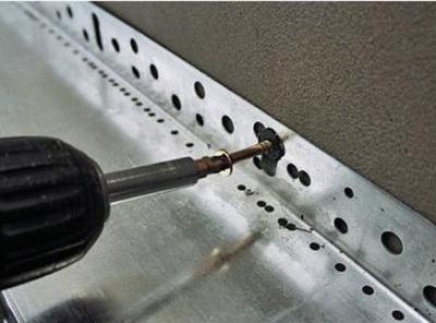 Утепление деревянного дома снаружи: чем лучше утеплить своими руками, технологии и процесс монтажа популярными материалами Утепление деревянного дома снаружи: чем лучше утеплить своими руками, технологии и процесс монтажа популярными материалами