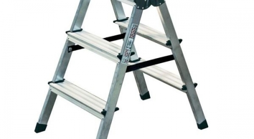 Лестница-стремянка: какую выбрать Лестница-стремянка: какую выбрать