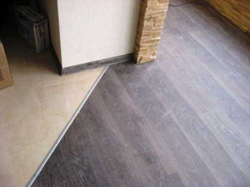 Как соединить плитку и линолеум Как соединить плитку и линолеум