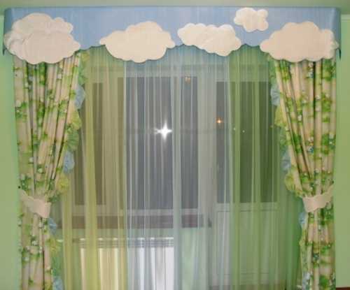 Облака в детской комнате