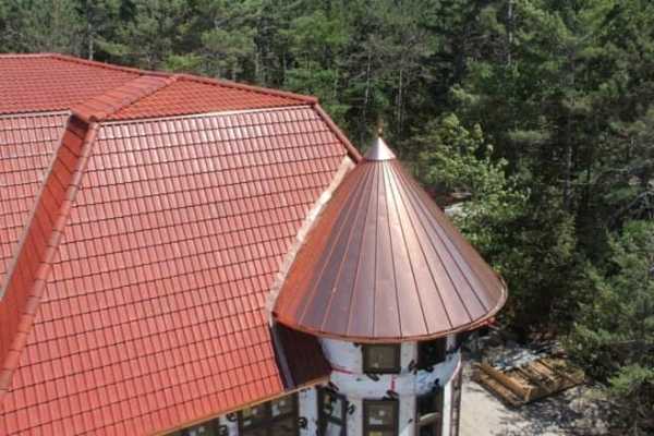 Фальцевая кровля: описание, характеристики, преимущества, возможности Фальцевая кровля: описание, характеристики, преимущества, возможности