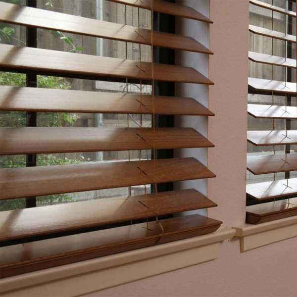 Деревянные и бамбуковые жалюзи – стильно, комфортно и недорого Деревянные и бамбуковые жалюзи – стильно, комфортно и недорого