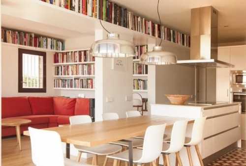 Как красиво разместить книги на полках