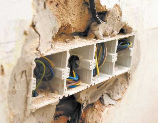 Установка розеток и выключателей Установка розеток и выключателей