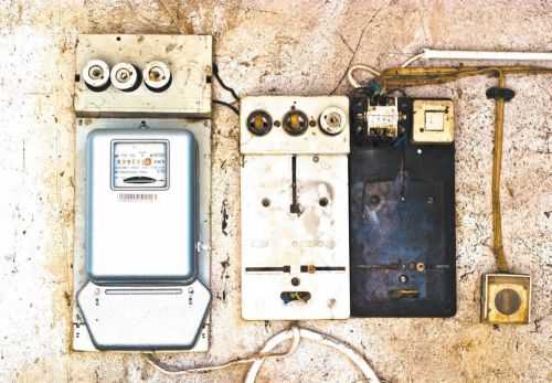 Монтаж распределительного электрощитка Монтаж распределительного электрощитка