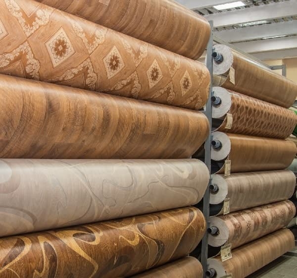 Ламинат или линолеум: что выбрать для разных типов помещений? Ламинат или линолеум: что выбрать для разных типов помещений?