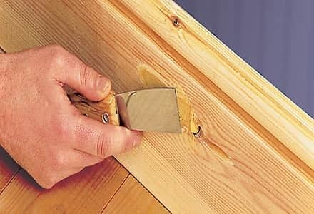 Шпаклевка по дереву: выбор состава и технология нанесения Шпаклевка по дереву: выбор состава и технология нанесения