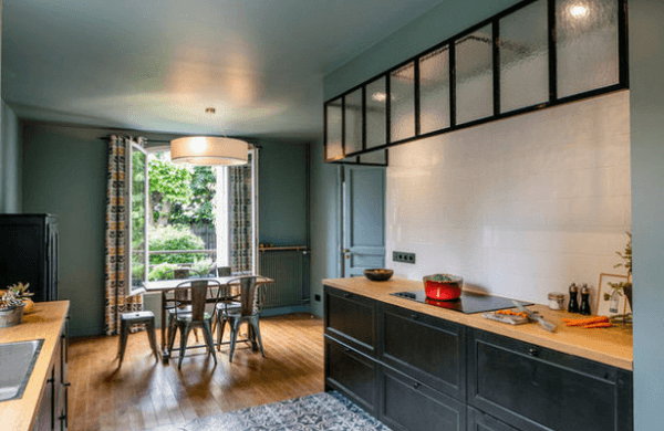 Стыковка линолеума и плитки: переход с разной высоты, без порожка на полу на кухне и в прихожей Стыковка линолеума и плитки: переход с разной высоты, без порожка на полу на кухне и в прихожей