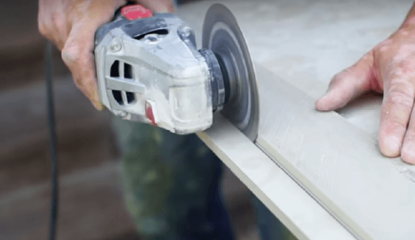 Резка керамогранита болгаркой: как отпилить без сколов Резка керамогранита болгаркой: как отпилить без сколов