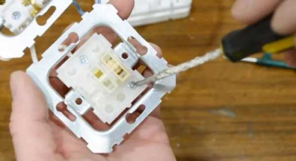 Как подключить розетку с выключателем: простая пошаговая инструкция Как подключить розетку с выключателем: простая пошаговая инструкция