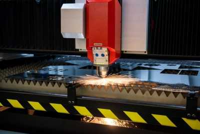 Лазерная резка металла: особенности, преимущества, принципы работы Лазерная резка металла: особенности, преимущества, принципы работы