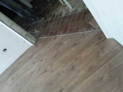 Отделка дверного проема ламинатом: как положить пол на стыке своими руками Отделка дверного проема ламинатом: как положить пол на стыке своими руками