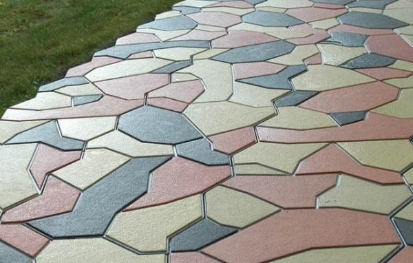 Как положить тротуарную плитку своими руками Как положить тротуарную плитку своими руками